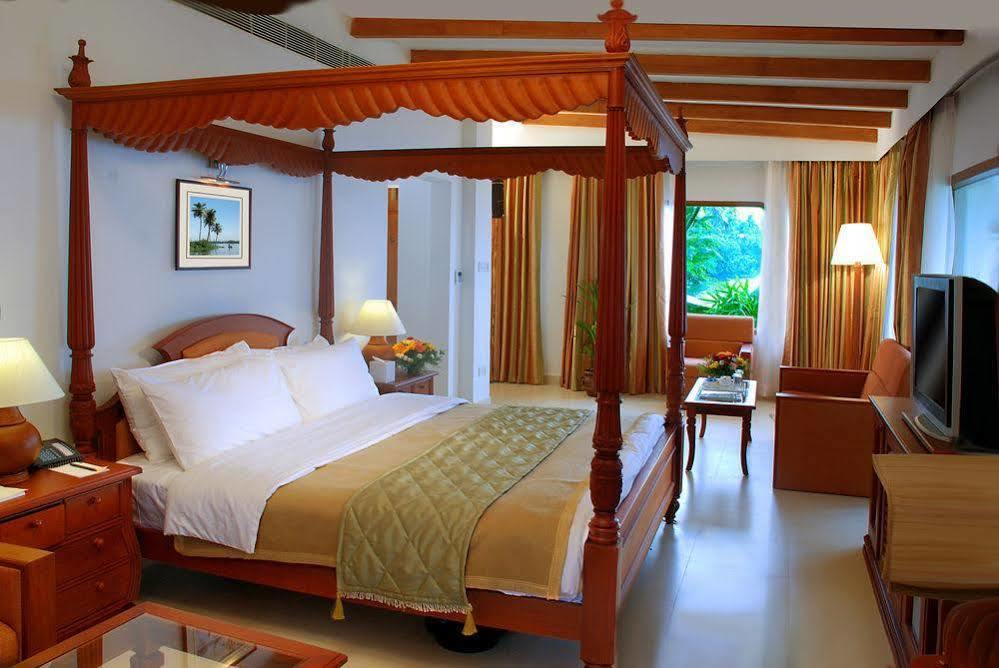 Lemon Tree Vembanad Lake Resort, Kerala Alappuzha Екстериор снимка
